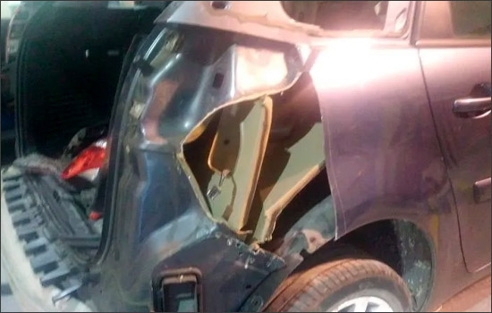 Reparación de carrocería de un Citroën C4 Picasso: imagen 11