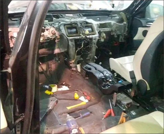 Reparación de carrocería de un BMW X6: imagen 8